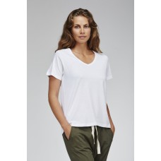 CLOTH & CO - Classic V Neck Tee - White